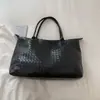 Bolso Tote de Gran Capacidad, Moderno, Versátil y Elegante para Mujer, Modelo Nuevo 2026, Alta Estética, Ligero, Nicho, Bolso de Hombro para Viajes Diarios