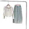 Conjunto de Otoño para Niñas 2025 Nuevo de Moda Moda para Niños Grandes Sudadera con Capucha Pantalones de Mezclilla Scimitar de Celebridad de Internet Conjunto de Dos Piezas