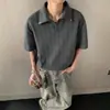 Camisa polo blanca de manga corta para hombre con patrón de trigo estilo americano, camiseta de verano de peso pesado con hombros normales, cuello elegante y diseño de manga corta