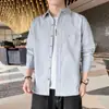 Camisa Masculina de Manga Longa, Blusa Solta de Outono com um Toque de Design Pequeno, Jaqueta Casual Moderna e Versátil para Homens