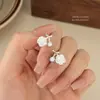 Pendientes de Flor de Camelia Rosa con Aguja de Plata S999 para Mujer, Frescos y Sencillos, Incrustados con Circonita, Lujo Ligero, Exquisitos, Joyería para Orejas Sencilla y Versátil