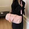 Bolso deportivo de yoga japonés para mujer, informal, ligero, de un solo hombro, bandolera cilíndrica, de gran capacidad, 2025