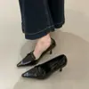 Zapatos de Tacón Estilo Británico para Mujer 2025 Nuevo Modelo, Zapatos Cómodos para el Trabajo, Zapatos Individuales Negros de Boca Baja, Zapatos de Cuero con Punta