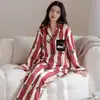 Pijama de algodón puro para mujer de Douyin, de manga larga y pantalón largo, moda de otoño, se puede usar en la calle, conjunto de dos piezas para casa, envío directo de una pieza