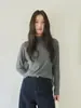 [Oufan] Camisa Básica de Cuello Alto Medio de Color Puro Versátil Clásica para Mujer Estilo Interior Otoño e Invierno 2025 Top 8191