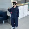 Conjunto de Meio Zíper Masculino Primavera e Outono Estilo Coreano Jaqueta Corta-Vento Infantil Legal Conjunto de Duas Peças Crianças Pequenas e Médias Roupas Infantis de Comércio Exterior