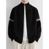 Cardigan de tricô listrado com blocos de cor estilo retrô americano, gola alta, para homens e mulheres, jaqueta de tricô de alta qualidade com zíper duplo para primavera e outono