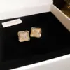 Pendientes Retro de Nicho con Forma de Rombo de Circonita Estilo Palacio, Lujo Ligero, Gama Alta, Pendientes Exquisitos con un Diseño Versátil