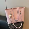 Bolso tote de verano transfronterizo nuevo de gran capacidad 2026, bolso de hombro para mujer para el trabajo, bolso de mano grande elegante y versátil