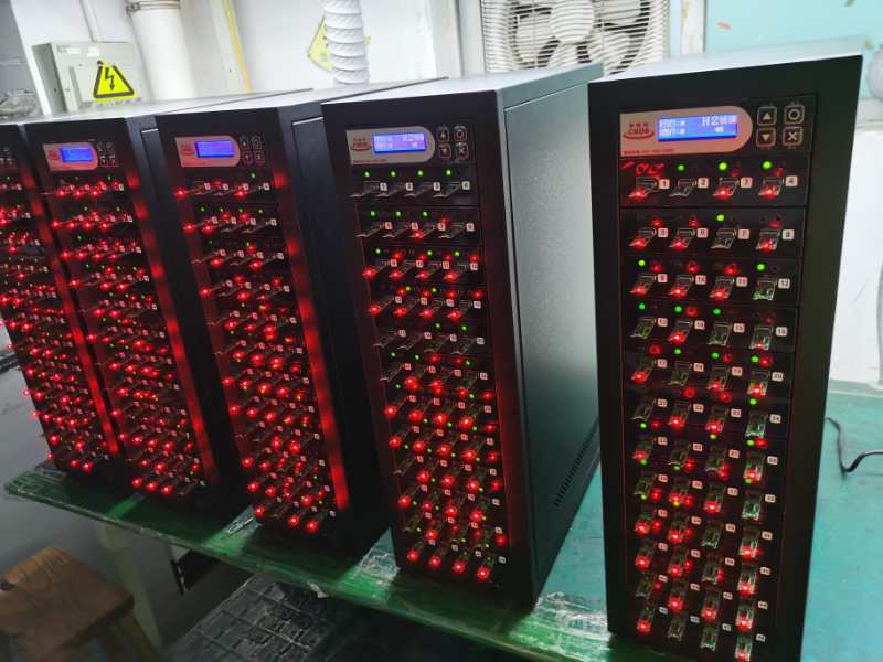 U盘，拷贝机，U盘过后比电脑提高一倍速度