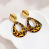 Pendientes Asimétricos Exagerados con Forma de Gota Estilizados Creativos Retro Europeos y Americanos Oro de 18 Quilates Que No Se Desvanecen Estampado de Leopardo Nicho