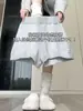 Shorts de tricô cinza para mulheres, novo estilo outono 2026, adequado para figuras petites, perna reta, cintura alta, casual e versátil para usar em camadas ou como hot pants