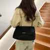 Bolsa transversal feminina da moda de nicho, nova bolsa de ombro com corrente outono/inverno, bolsa de ombro elegante e versátil