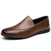 Entrega Direta da Fábrica de Sapatos Masculinos, Mocassins de Novo Estilo, Sapatos Casuais de Couro Respiráveis, Couro Macio, Sola Macia, Sapatos de Pai Antiderrapantes