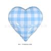 Globo pequeño de corazón fresco de 18 pulgadas con diseño de cuadros azules y blancos, ideal para decorar fotos de cumpleaños.
