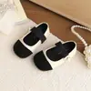 Zapatos de Cuero para Niñas, Mocasines Pequeños Estilo Chanel, Nuevos Zapatos Mary Jane de Princesa para Primavera y Otoño 2026, Zapatos de Salón Modernos de Suela Blanda
