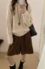 Suéter de tricô macio e confortável estilo coreano, com gola redonda e trança, para mulheres, peça de outer wear soltinha para outono/inverno 2026, top de tricô moderno
