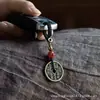Aleación de Cobre Espíritu de la Montaña Flor Cadena para Teléfono Móvil Colgante Tejido a Mano Bagua Moneda de Cobre Hebilla de Seguridad Cinabrio Colgante para Llavero