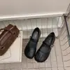 Zapatos retro estilo francés Mary Jane para mujer, nuevos zapatos planos versátiles de verano 2026 para combinar con faldas, mocasines cómodos de suela blanda