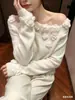 Suéter de Punto Francés con Bordado de Rosa 3D Hombros Descubiertos Manga Larga para Mujer Suéter Base Dulce Adelgazante Top Corto Dulce Picante