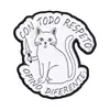 Broche Metálico de Animales Lindos Gato con Cuchillo Capibara Dibujo Sencillo Insignia de Pin Blanco y Negro Accesorios