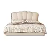 Cama tapizada Pétalo Suave Crema Francesa Habitación Principal Cama Doble 1.8 Metros Estilo Princesa Lujo Ligero Habitación de Bodas