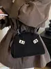 Bolsa Boston Manual de Nicho Retrô Transfronteiriça Feminina Nova Moda 2026 Versátil Casual para o Dia a Dia Ombro Único Transversal