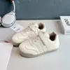 Zapatos Blancos de Moda Infantil Versátiles Cortez Zapatos Primavera 2026 Nuevo Estilo Estudiante Suela Suave Niños y Niñas Zapatos de Tabla para Exterior