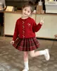 Conjunto de suéter para niña otoño e invierno nuevo botones coloridos caballo rojo pequeño traje de punto vestido versión coreana para bebé niña elegante vestido de princesa