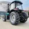 O trator Lovo M1604-5XP de tração nas quatro rodas é um trator de alta potência adequado tanto para terrenos planos quanto ondulados, bem como para uso em terra seca e úmida.