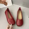 Mocassins estilo retrô francês, com sola macia e bico dividido para mulheres, nova coleção outono 2026, perfeitos com vestidos, sapatilhas sem cadarço e Mary Janes