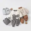 Conjunto de dos piezas para bebé, 120g, acolchado, engrosado, otoño e invierno, chaqueta de algodón, pantalones de algodón, ropa exterior para niños con top de algodón