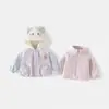 Abrigo para Niña Otoño 2026 Nuevo Estilo Abrigo Infantil Tres Formas de Usar Ropa Suave de Otoño Ropa para Bebé Niña Estilo Otoño/Invierno Conjunto de Dos Piezas