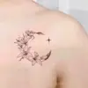 Pegatina de Tatuaje de Luna Creciente y Flor de Lirio en la Clavícula, Impermeable y Duradera, Tatuaje Realista de Alta Gama para Mujeres en el Pecho