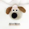 Broche de Muñeco Perro de Peluche de Dibujos Animados, Decoración para Mochila, Accesorios para el Cabello DIY, Accesorios para Zapatos y Calcetines, Broche de Graduación