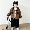 Jaqueta Jeans Color Block Masculina para Primavera e Outono Estilo Coreano Jaqueta Bonita Tendência Cool Infantil Cardigan Casual Outerwear para Crianças Pequenas e Médias Comércio Exterior