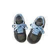 Zapatillas de entrenamiento alemanas versátiles de bloques de color, estilo nicho para mujer, nueva colección otoño 2026, modernas y retro, zapatillas deportivas planas casuales versátiles