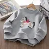 Moletom de Fleece Infantil Masculino Inverno Novo Estilo 2025 Roupa Infantil para Crianças Maiores, Espessado e Quente, Gola Redonda, Estampa de Pônei, Blusa da Moda