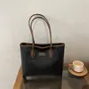 Otoño 2026 Nuevo Bolso de Mano Tote Bolso de Hombro Bolso de Axila Casual Elegante para el Trabajo Texturizado Simple Estilo Coreano