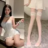 Novo Vestido Slip da Bai Ling, Justo, Fofo, Puro e Sedutor com Acabamento em Renda para um Estilo de Menina do Lado