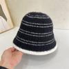 Nuevo Sombrero de Pescador de Punto Rayado para Mujer Otoño e Invierno, Estilo Coreano, Dulce y Lindo, Hace que la Cara Parezca Más Pequeña, Sombrero de Cubo de Lana