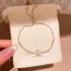 Pulsera con colgante de estrella de circón de lujo ligero transfronteriza con un diseño único, pulsera de personalidad nicho, joyería retro de alta gama europea y americana