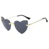 Gafas de Sol Estilo Nuevo 2026 Gafas de Sol Rosas con Forma de Corazón Gafas de Sol Sin Marco Grandes de Corazón Durazno para Mujer Gafas con Forma de Corazón de Moda Europeas y Americanas