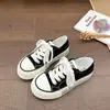 Zapatos de lona blancos de estilo coreano con diseño de grulla de almohada, de caña baja y punta redonda para mujer, nueva colección de verano 2026, sin cordones, versátiles, casuales y ligeros
