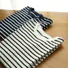 Camisa Listrada Azul Marinho de Manga Longa, Pulôver Juvenil de Caimento Solto, Camiseta de Algodão Puro com Gola Redonda Feminina para Primavera e Outono