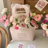 Caja de regalo de flores papel kraft cesta de flores portátil bolsa de embalaje floral para suministro transfronterizo caja de flores caja vacía caja de embalaje