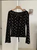 Camiseta Manga Longa KEKEZOON com Gola Redonda e Alças de Amarrar Estampa de Estrelas para Mulheres, Modelagem Justa, Emagrecedora, Top Moderno para Outono 8870
