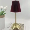 Lámpara de Mesa Plisada de Atmósfera Creativa Transfronteriza Lámpara de Noche Paraguas para Dormitorio Mesita de Noche Cálida de Alta Gama Decoración para el Hogar Lámpara de Mesa