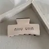 Elegante pinza para agarrar cartas de doble cara clip de tiburón de lujo ligero francés clip para coleta de viajero accesorios para el cabello de alta gama de lujo al por mayor