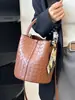 Bolso de Cubo Tejido de Estilo Casual Retro Trendy Transfronterizo Color Sólido Nicho Combinable Bolso Bandolera para Mujer para Ir al Trabajo